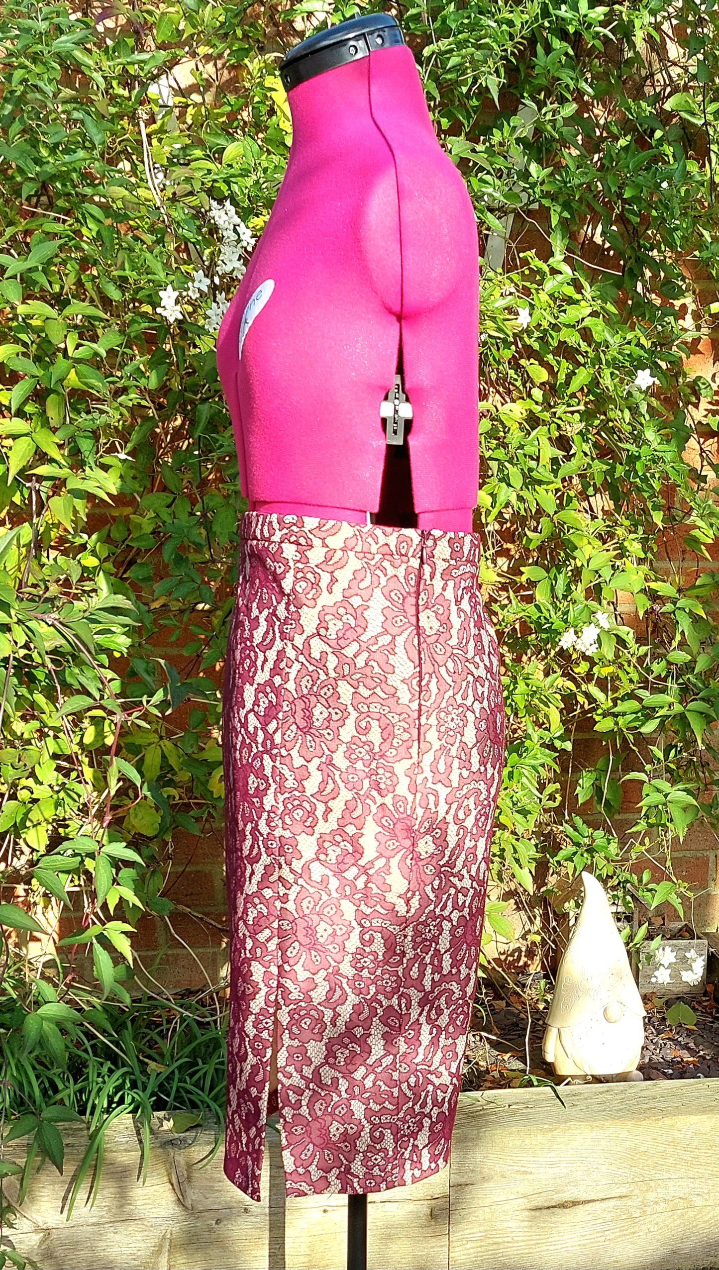 SIZE 12 NEXT BURGUNDY LACE OVERLAY PENCIL SKIRT