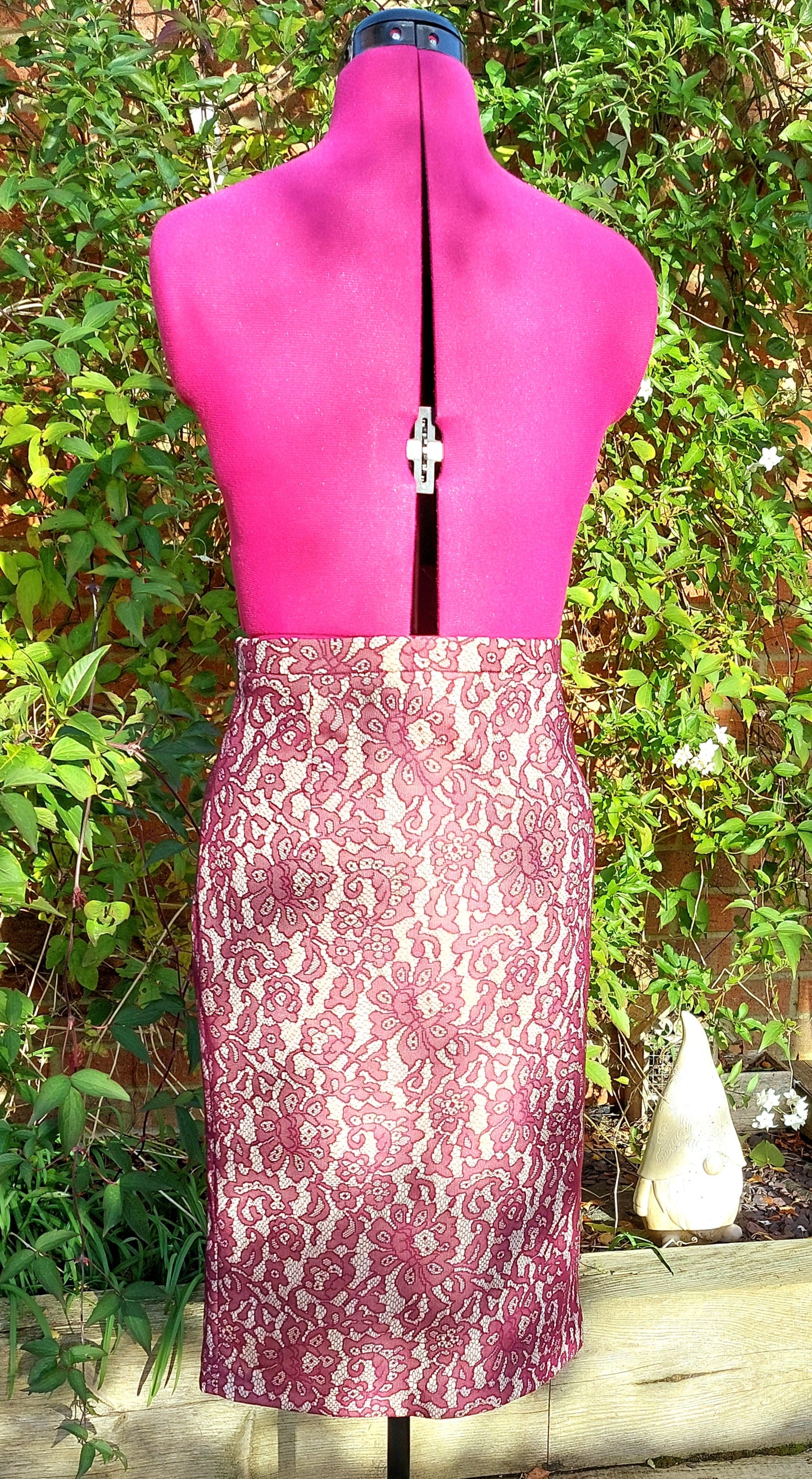 SIZE 12 NEXT BURGUNDY LACE OVERLAY PENCIL SKIRT