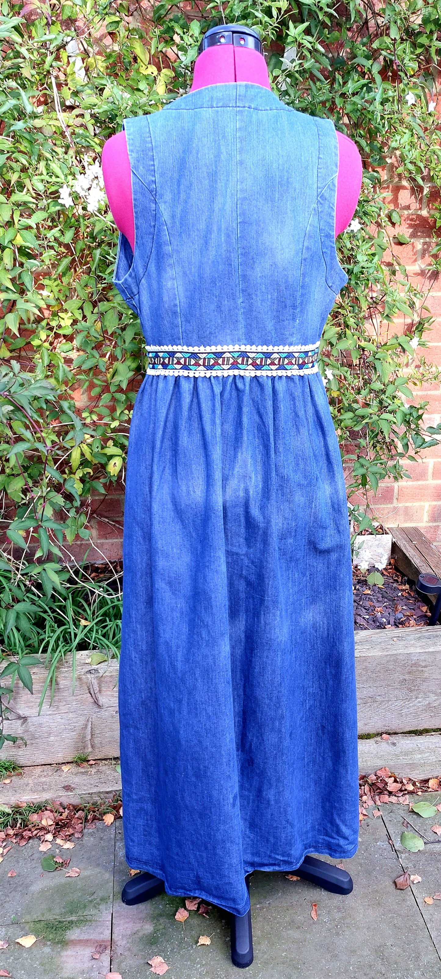 BLUE DENIM LONG LENGTH SLEEVELESS WAISTCOAT DRESS