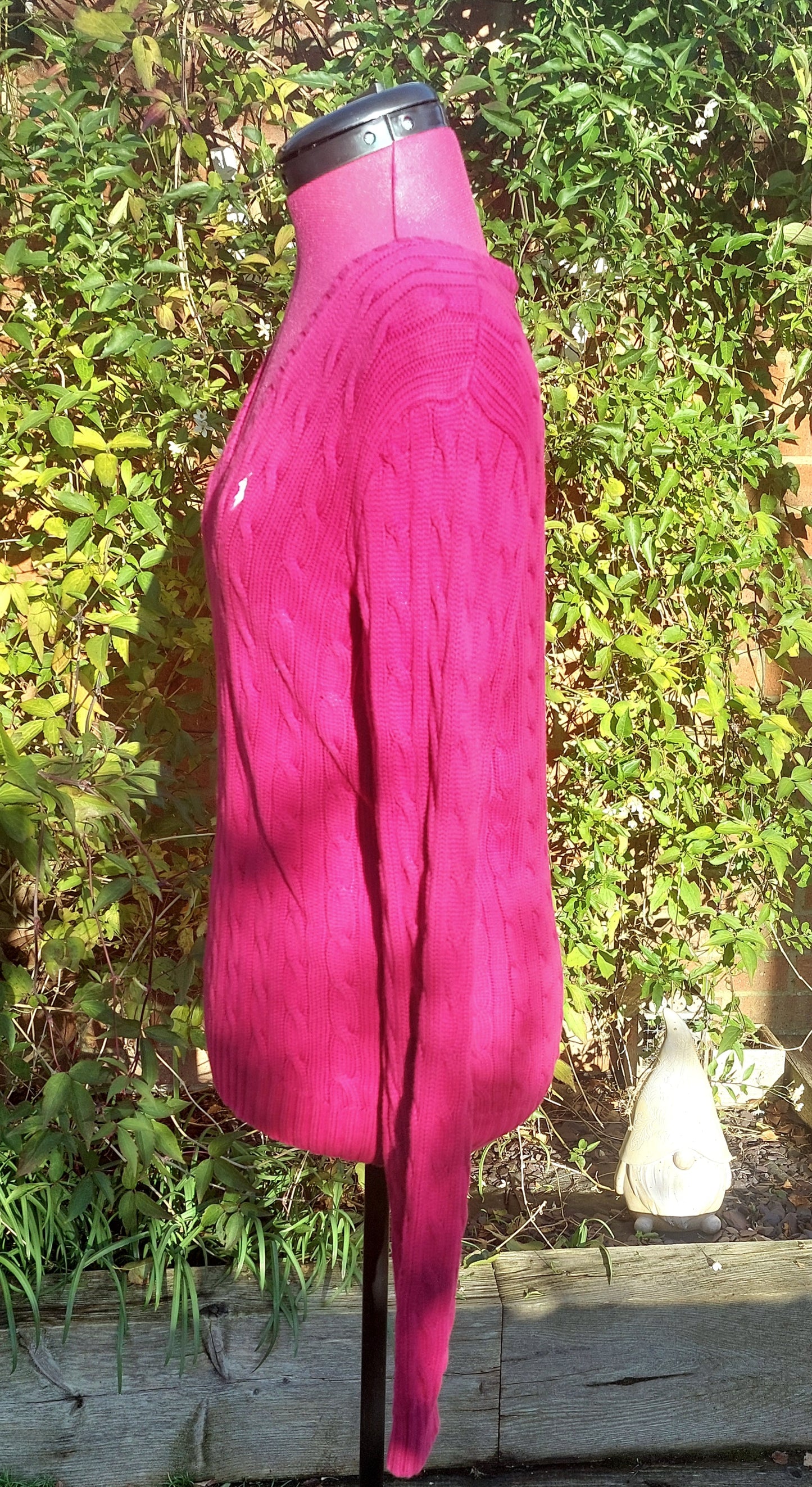 SIZE L RALPH LAUREN BRIGHT PINK CABLE KNIT JUMPER