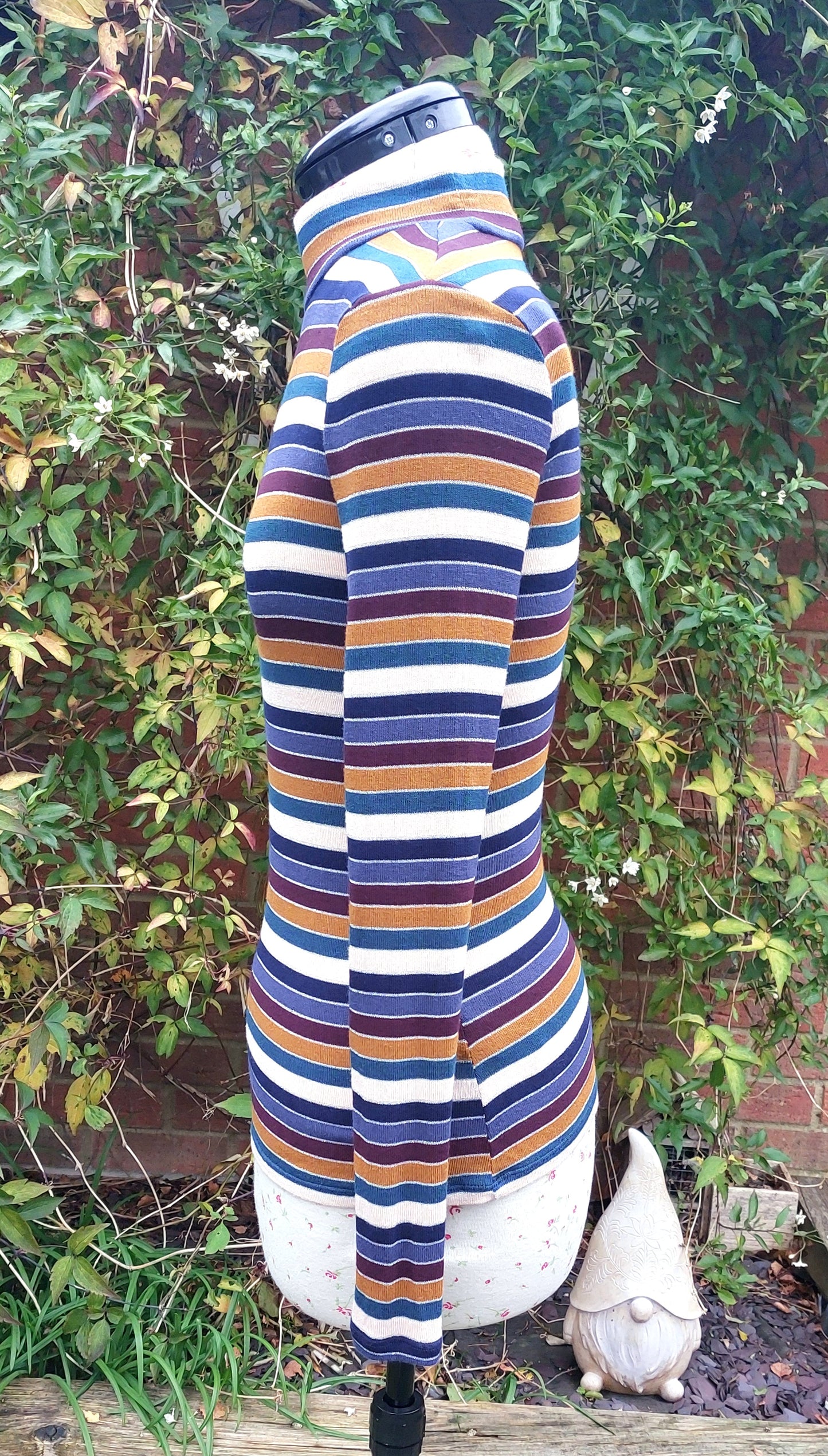 SIZE S MONSOON STRIPED LONG SLEEVED TURTLE NECK TOP