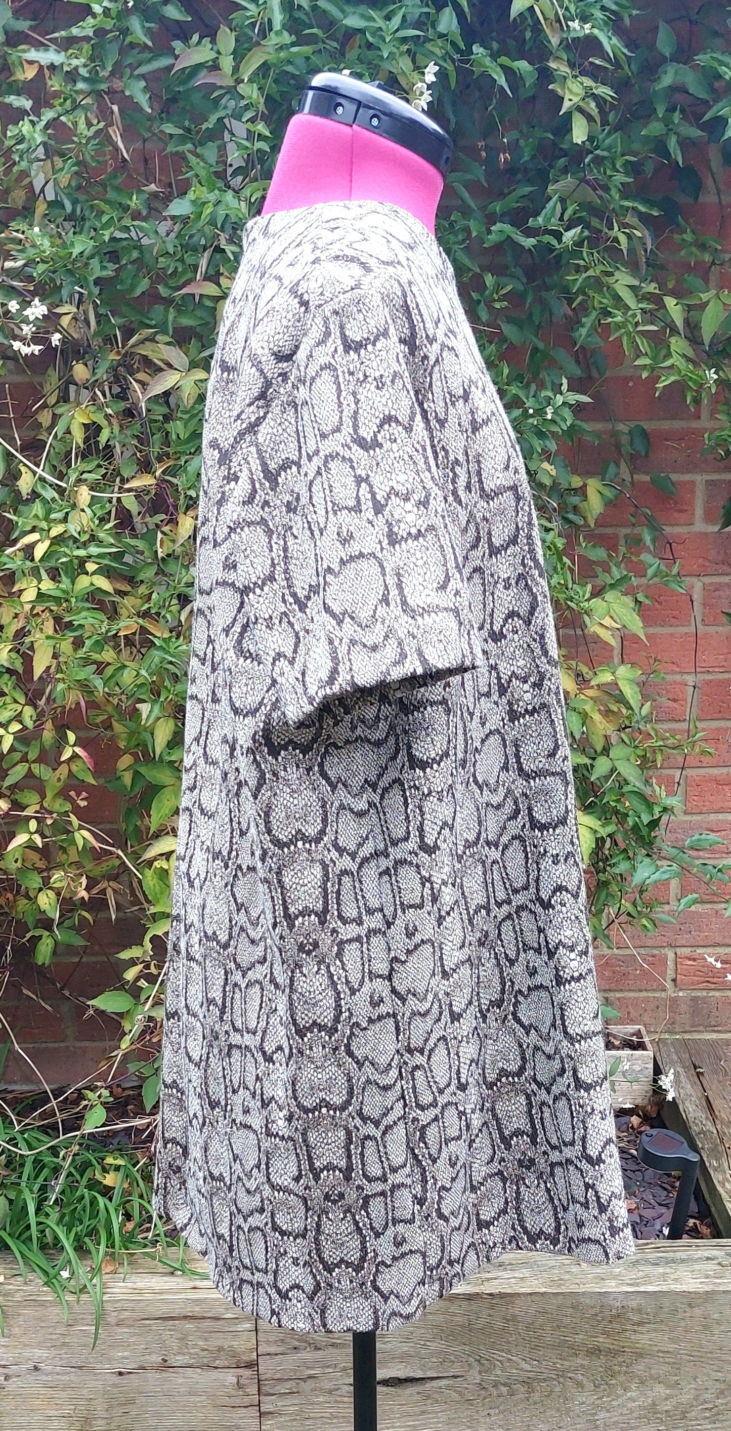 SIZE XXL ZARA SNAKE PRINT SHORT SLEEVED TUNIC