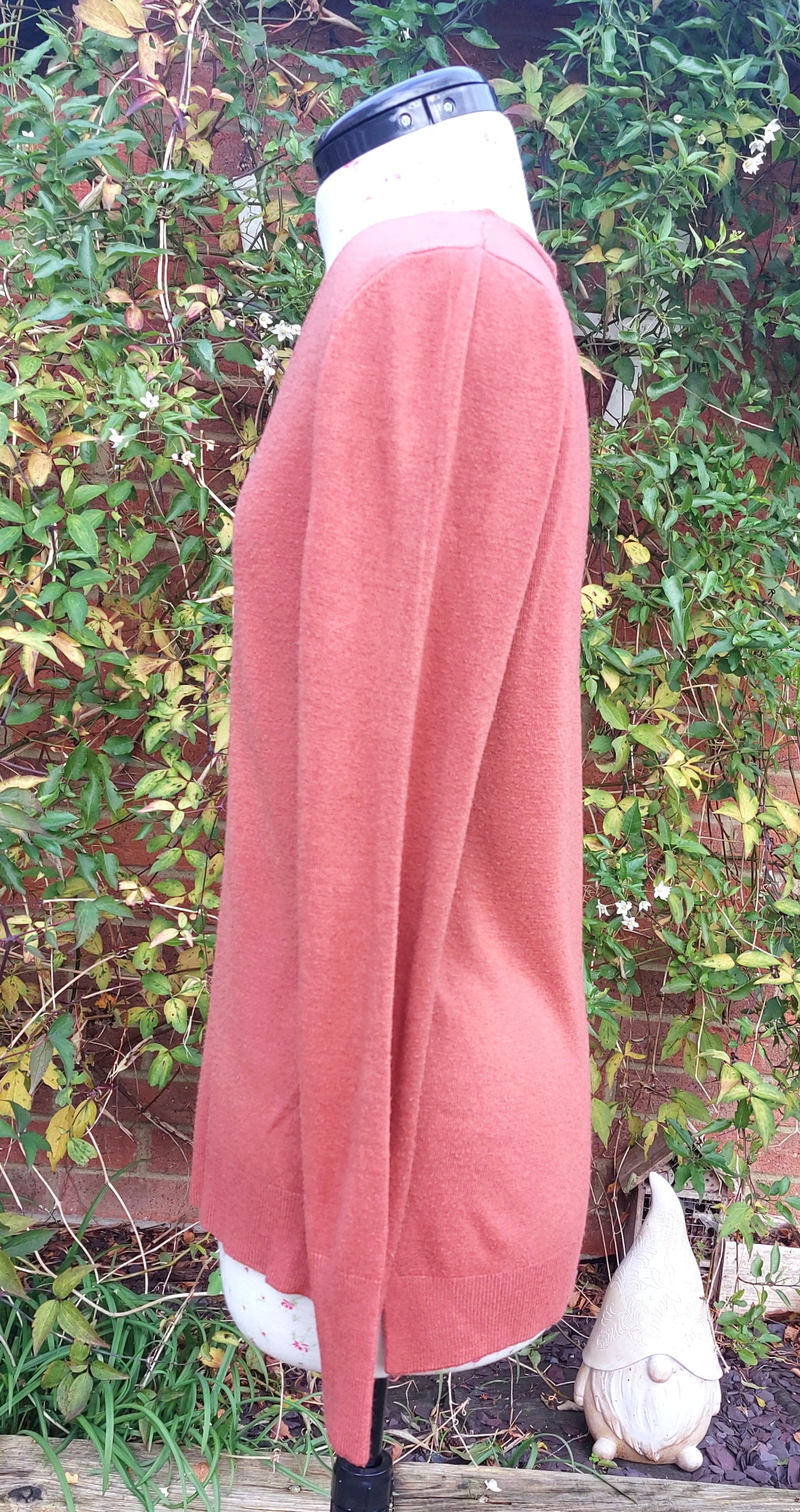 SIZE S TERRACOTTA LONG SLEEVED RIBBED JUMPER