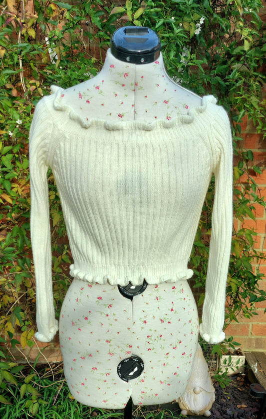 SIZE S CROPPED CREAM RIBBED JUMPER