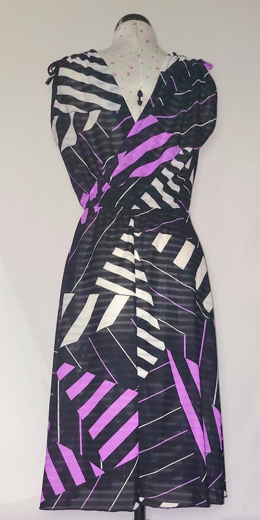 CROSS OVER 80'S DIAGONAL STRIPED SLEEVELESS DRESS