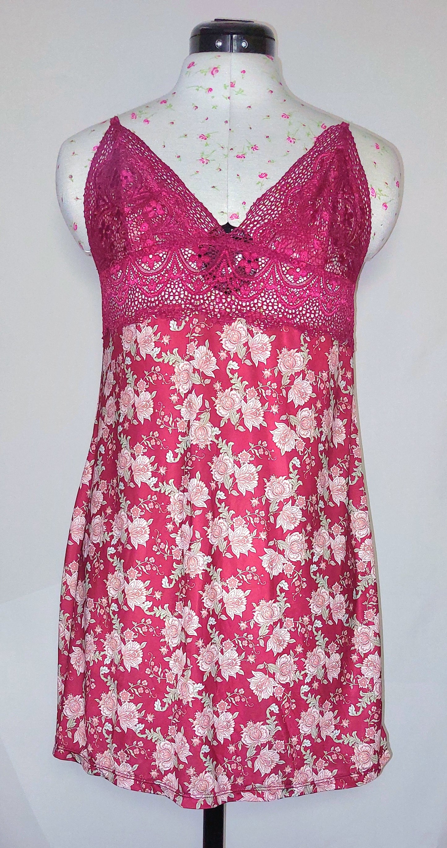 BURGUNDY FLORAL CAMISOLE DRESS WITH LACE BUST