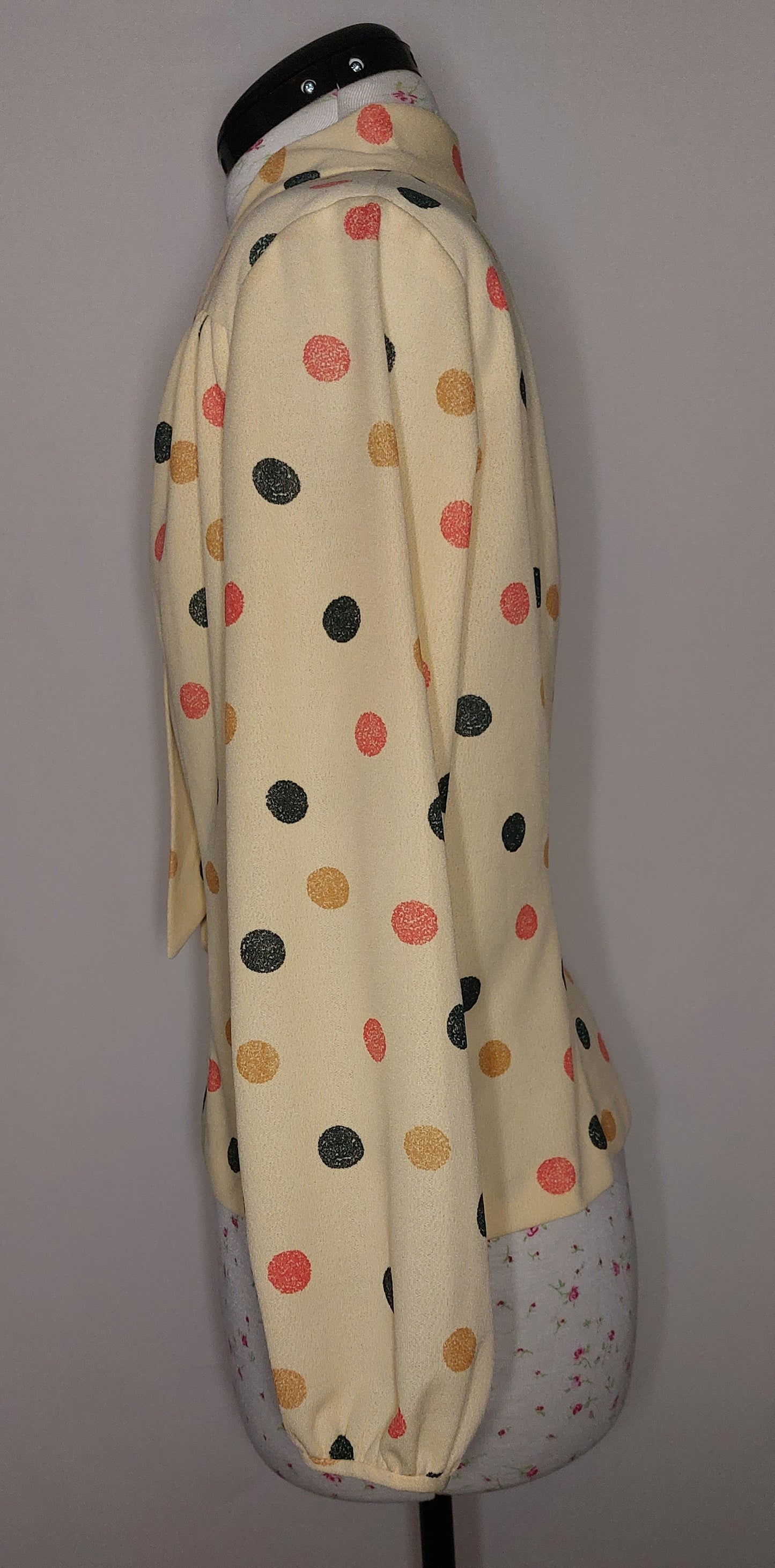 PALE YELLOW SPOTTED PUSSY BOW BLOUSE