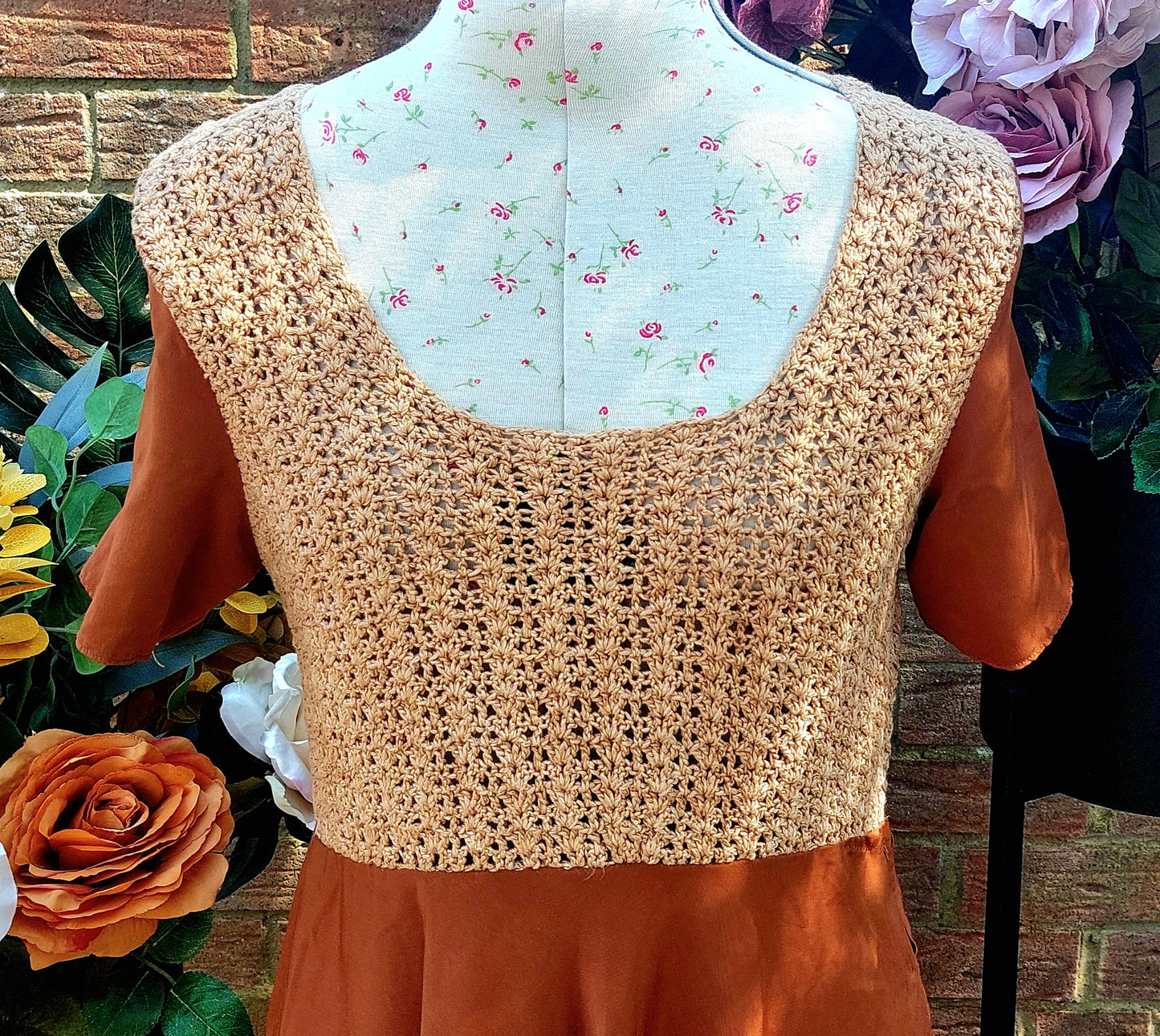 RUSTY CROCHET KNITTED AND SILKY SHORT SLEEVED FIT AND FLARE DRESS