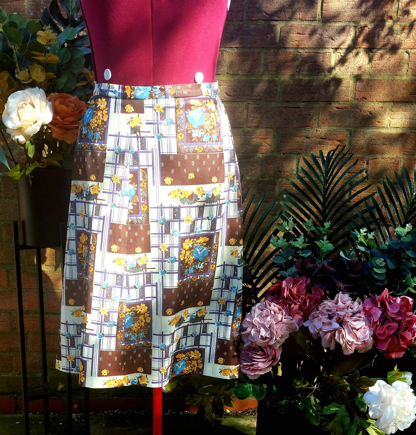 MULTI BOLD PATTERNED A-LINE SKIRT