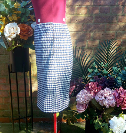 NAVY & WHITE DOG TOOTH SHORT SKIRT