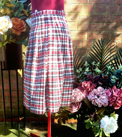 MID LENGTH RED TARTEN KILT STYLE SKIRT