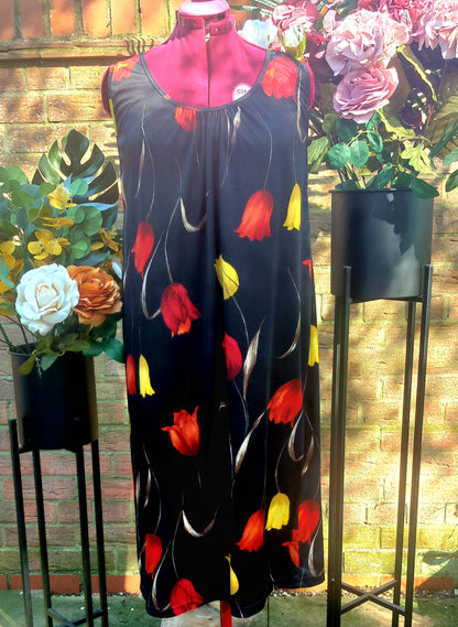 LONG BLACK TULIP SLEEVELESS TUNIC DRESS