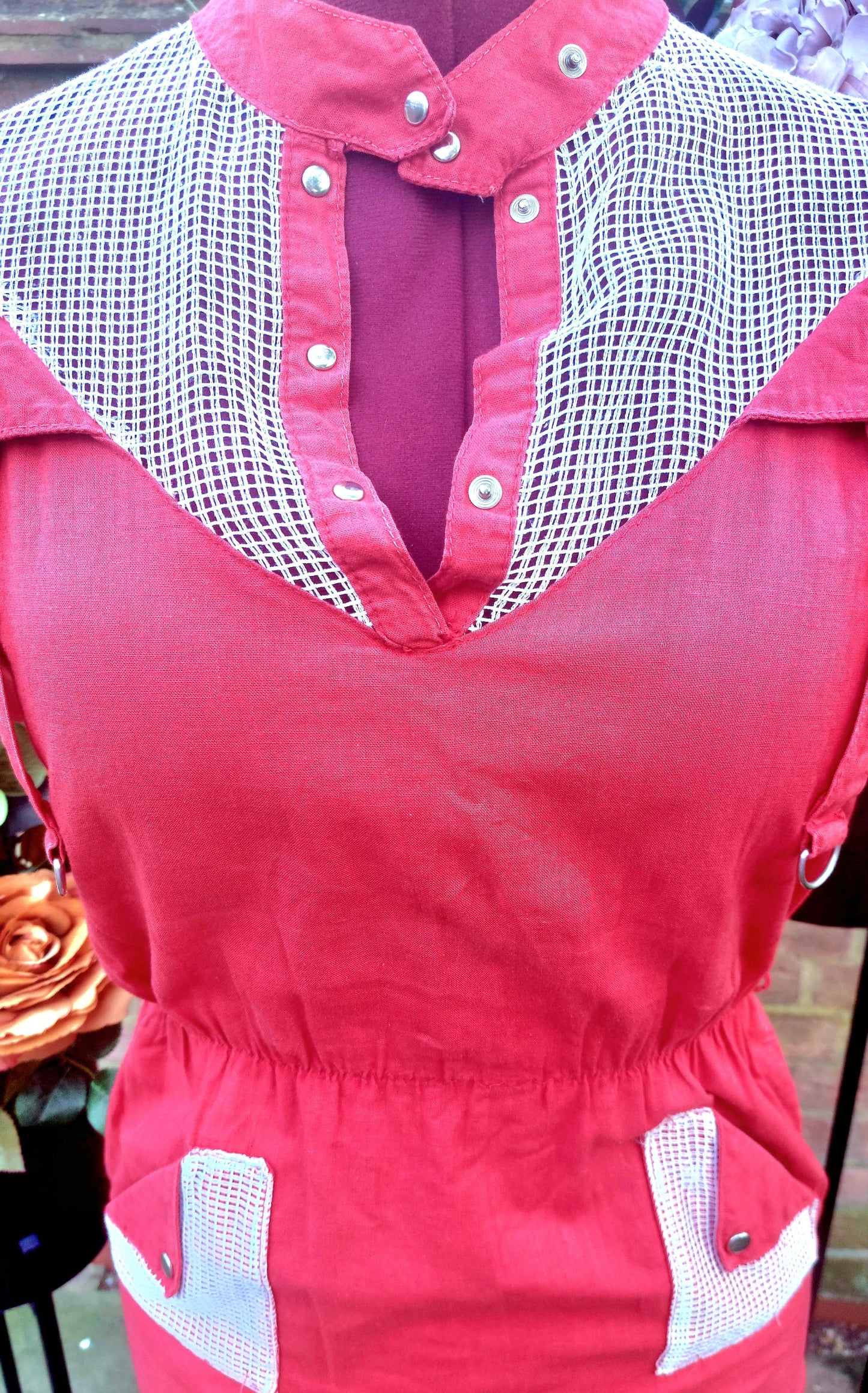 RED CAPPED SLEEEVED 80'S CASUAL DRESS