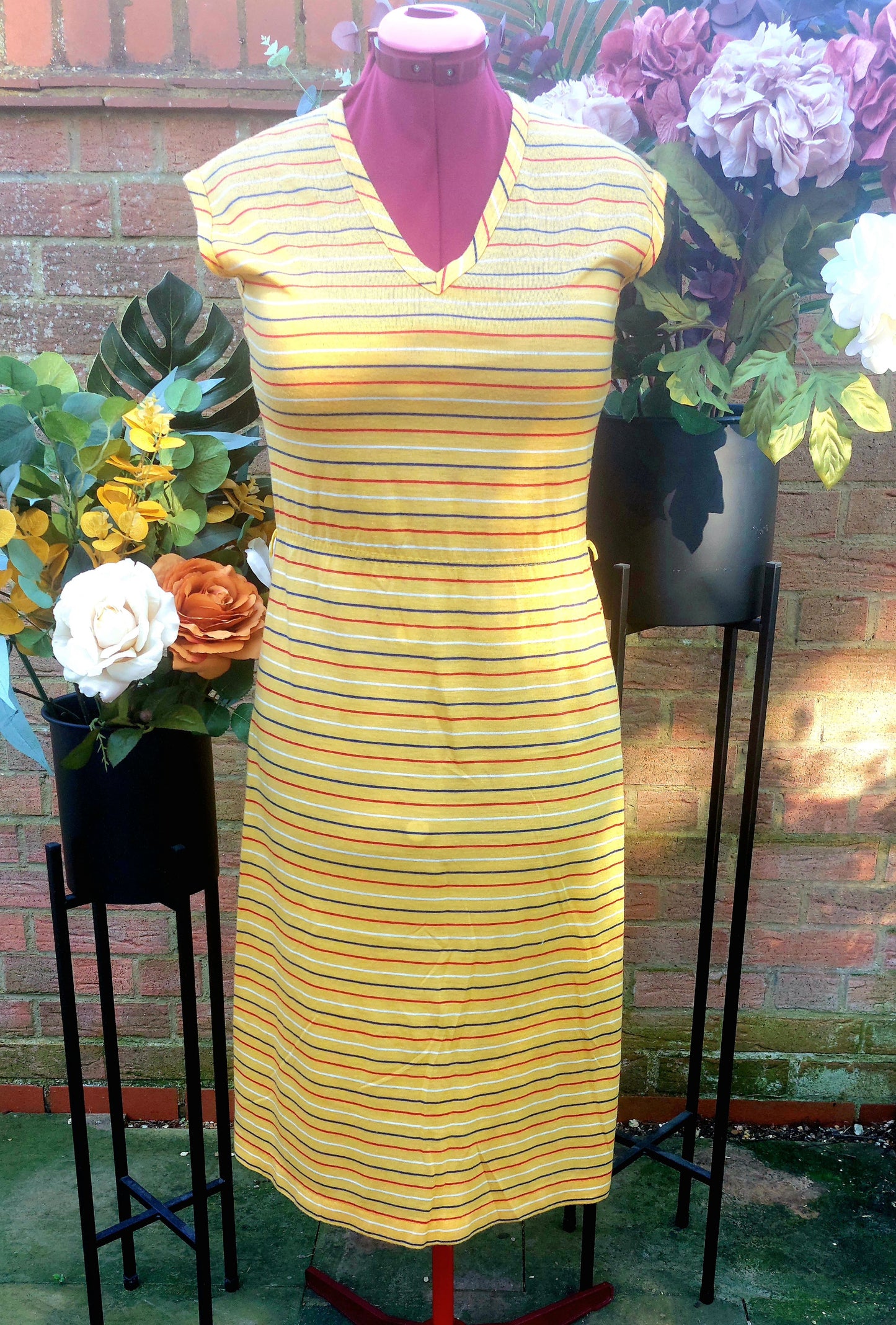 BRIGHT YELLOW T-SHIRT STRIPED DRESS