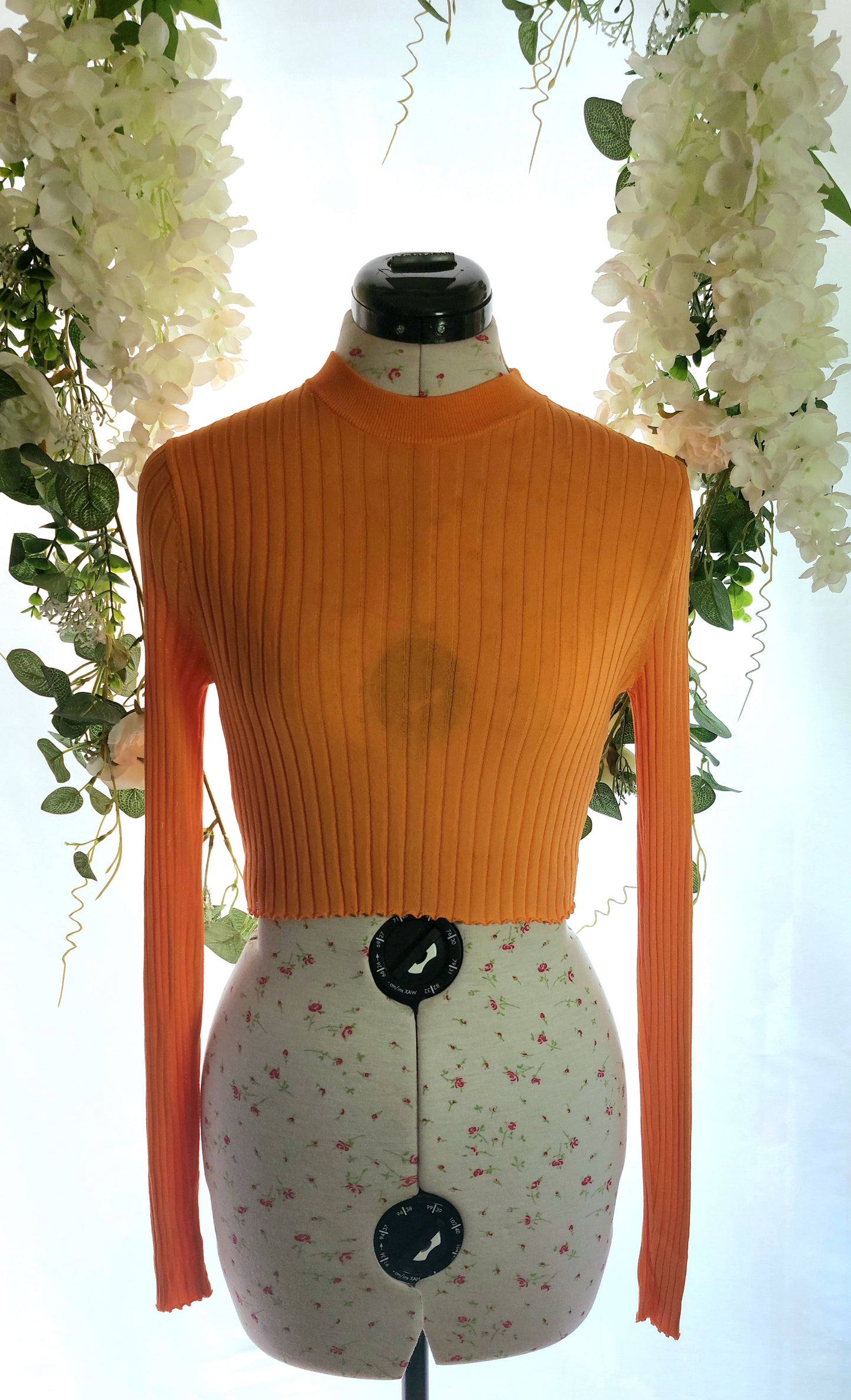 SIZE S ZARA LONG SLEEVED ORANGE RIBBED TOP