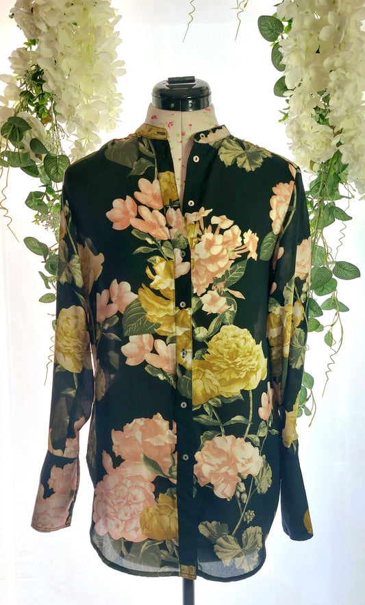 SIZE 8 H&M GREEN FLORAL CHIFFON BLOUSE