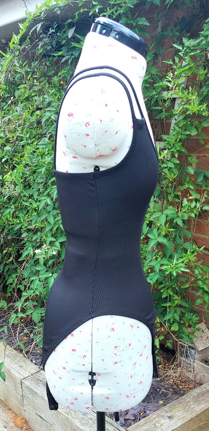 SIZE 8 BLACK NEW LOOK RIBBED DOUBLE STRAP BODYSUIT