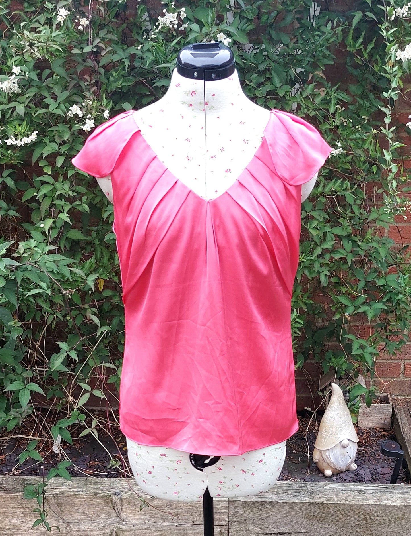 SIZE 10 COAST BRIGHT PINK SILKY TOP