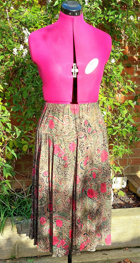 PAISLEY AND FLORAL PLEATED MID LENGTH SKIRT