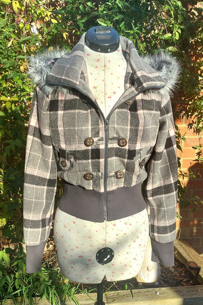 SIZE 10 PINK AND GREY CHECKED JANE NORMAN CROPPED JACKET