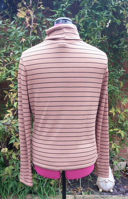 SIZE 18 CARAMEL STRIPED ROLL NECK LONG SLEEVED TOP