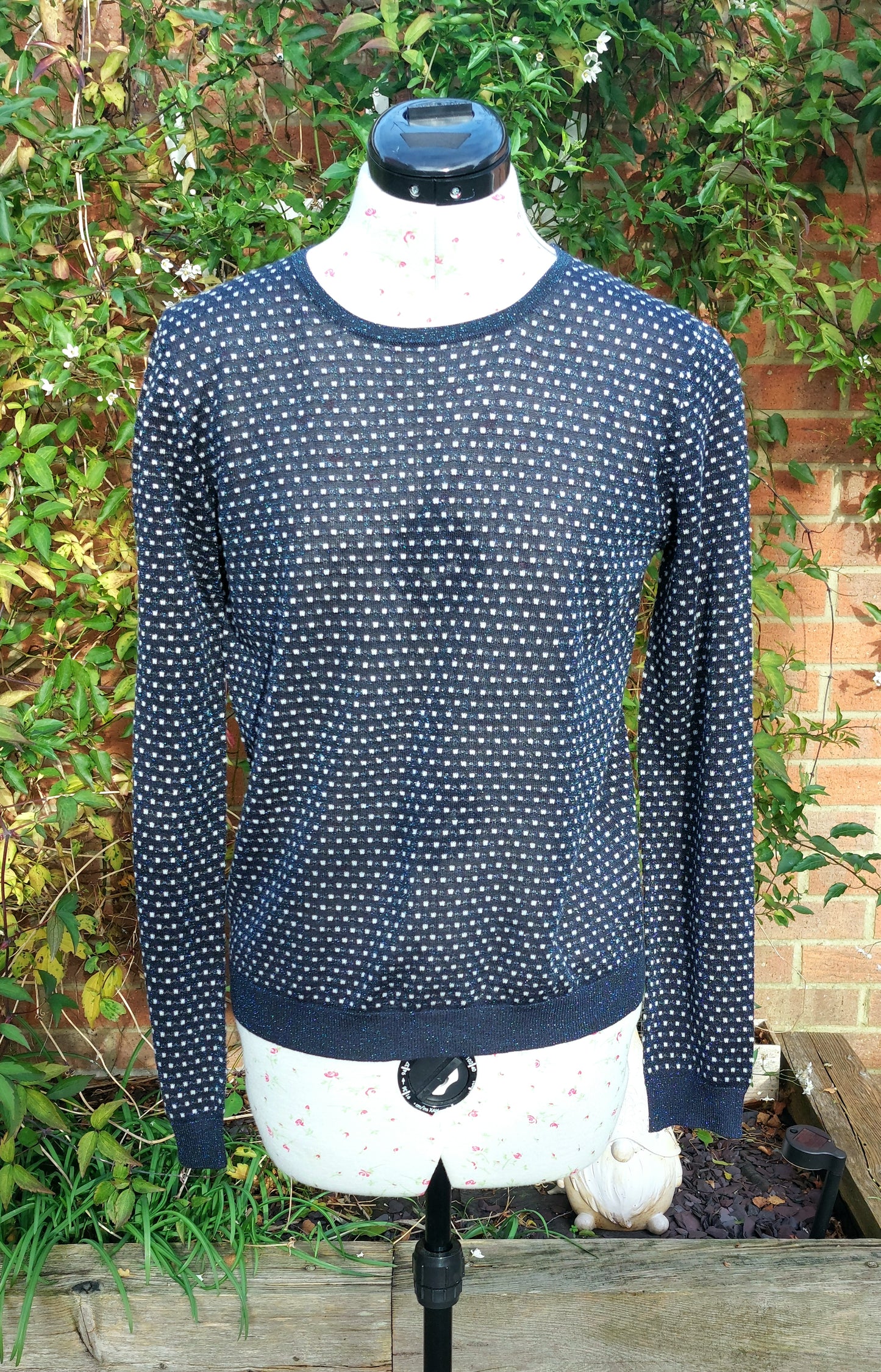 SIZE M MANGO NAVY SPARKLE DOT JUMPER