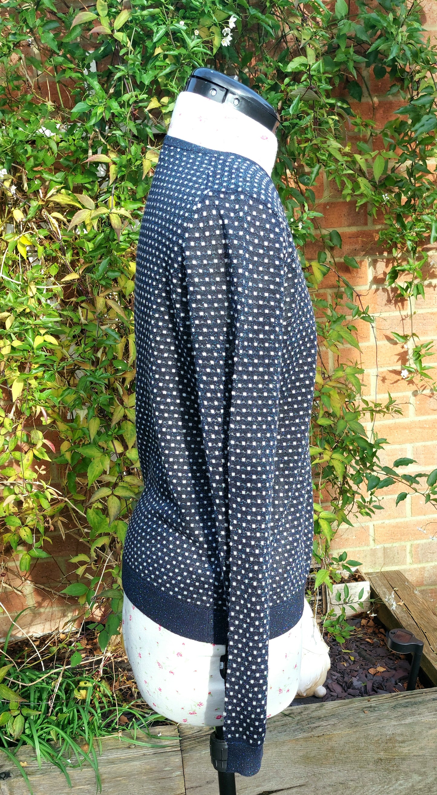 SIZE M MANGO NAVY SPARKLE DOT JUMPER