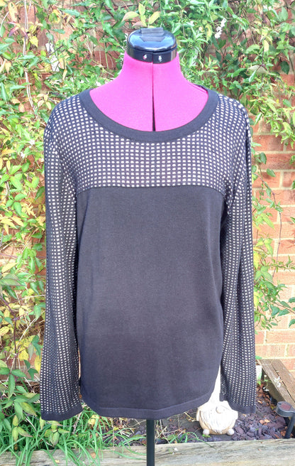 SIZE L YESSICA BLACK JUMPER WITH WHITE DOTS